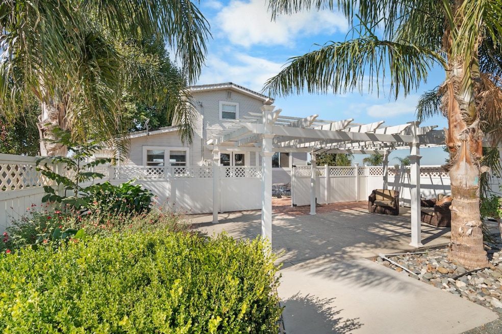 6539 E Peltier Rd, Acampo, CA 95220 - photo 1