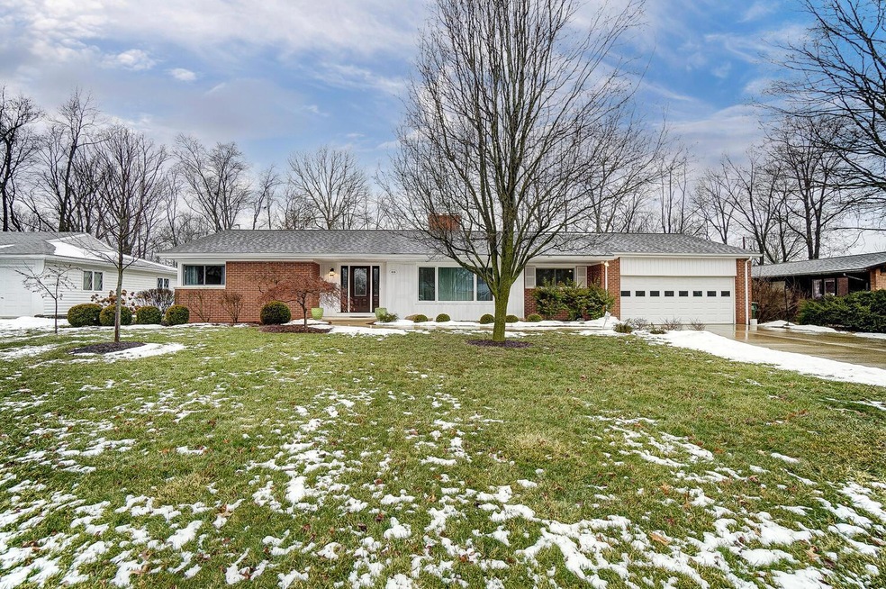 419 Hickory Dr, Marysville, OH 43040 - photo 1