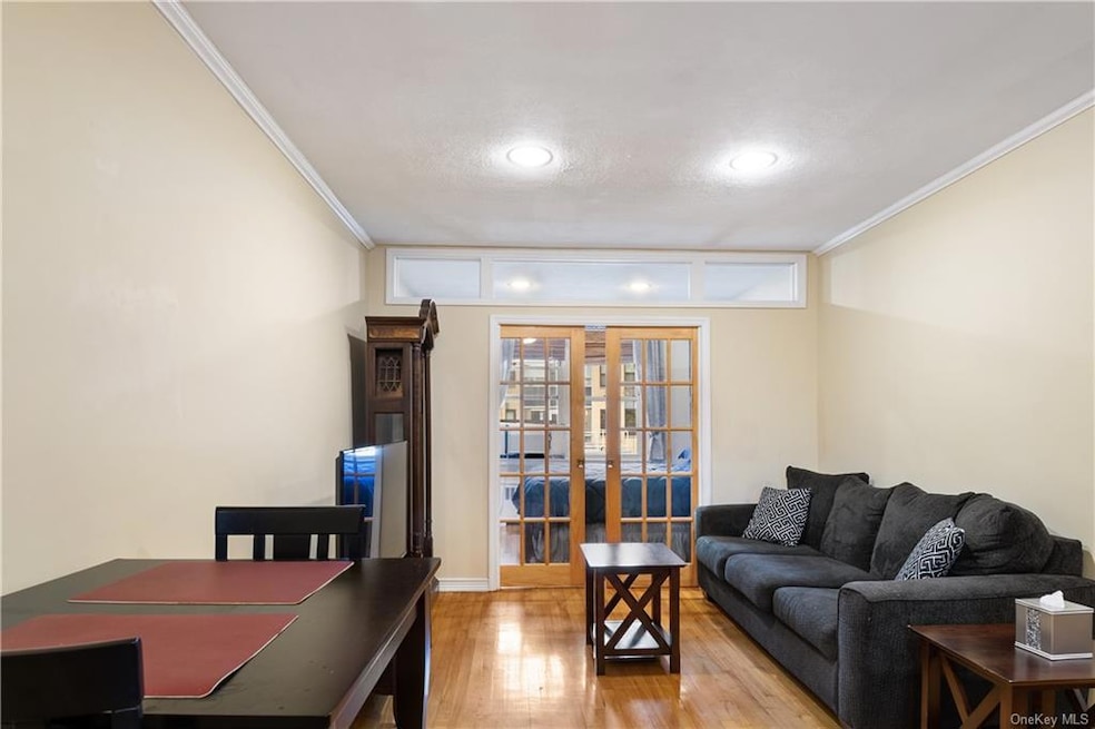 12 Stokes Rd unit 2A, Yonkers, NY 10710 - photo 1