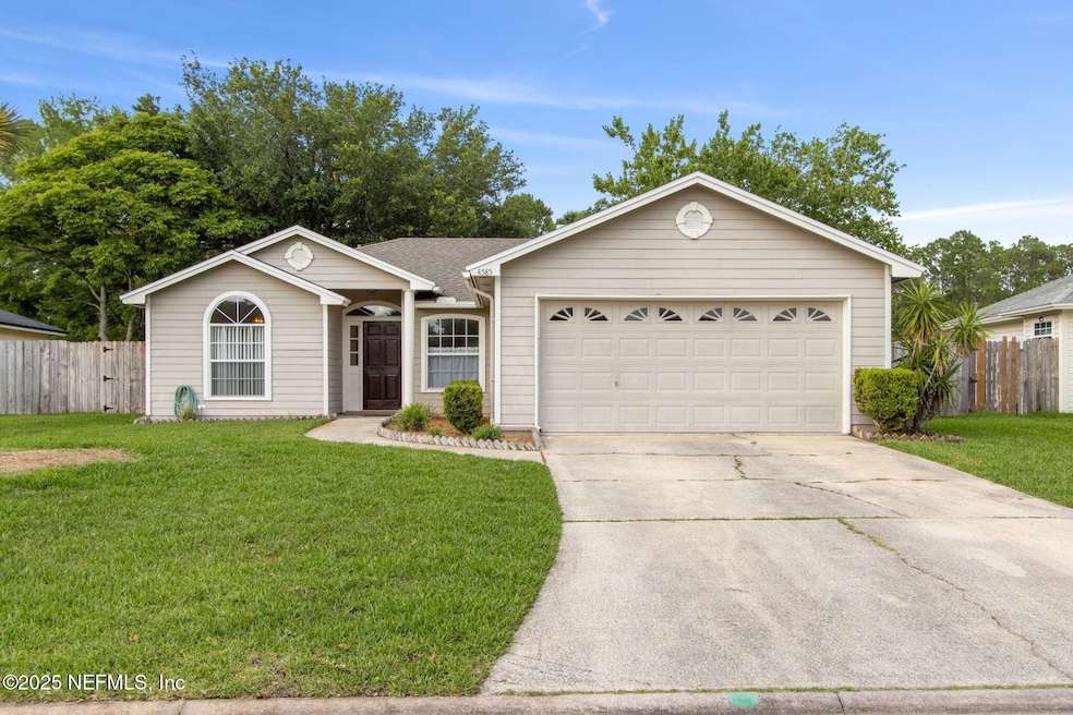 Welcome to 4585 Arrow Wind Ln!