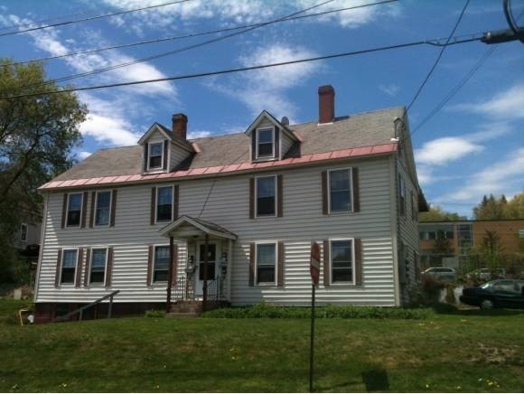 475 Pearl St, Saint Johnsbury, VT 05819 - photo 1