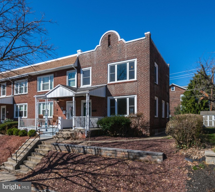 322 S 3rd Ave, Reading, PA 19611 - photo 1