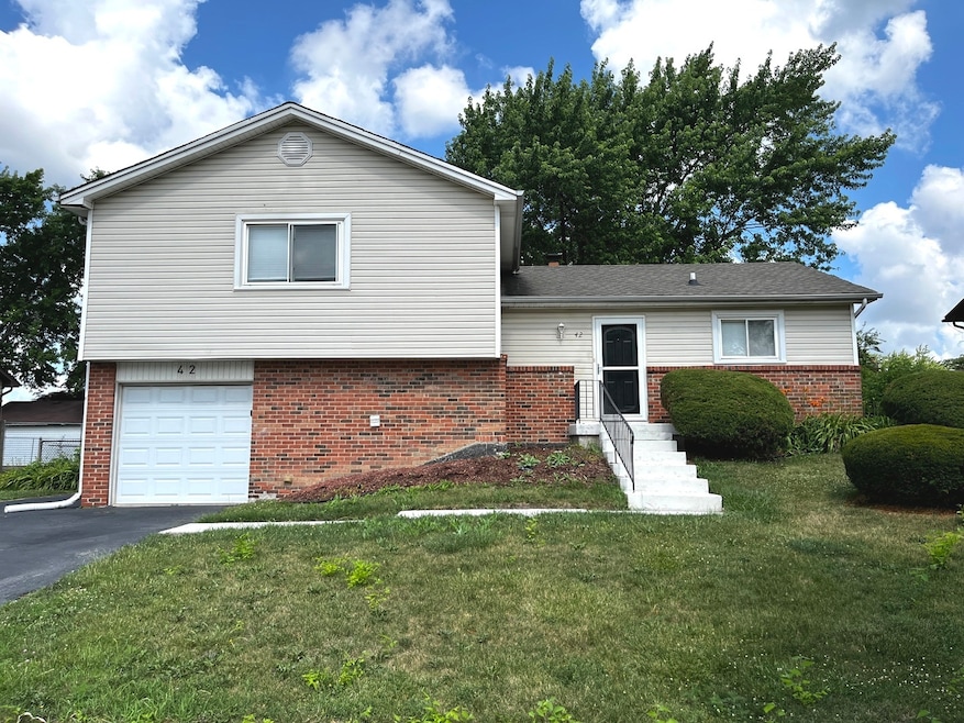 42 Pheasant Rd, Matteson, IL 60443 - photo 1