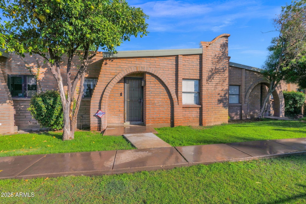 4429 E Hubbell St unit 45, Phoenix, AZ 85008 - photo 1