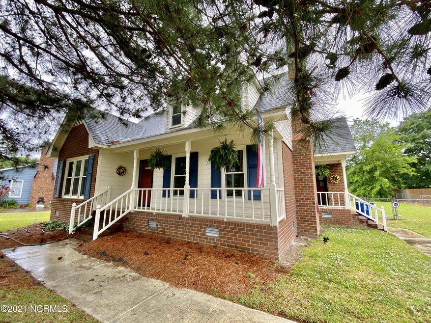 546 Chaucer Dr, Winterville, NC 28590 - photo 1