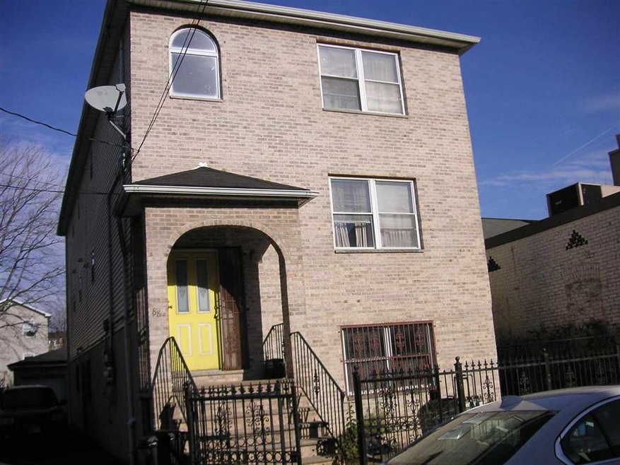 88 Wegman Pkwy, Jersey City, NJ 07305 - photo 1