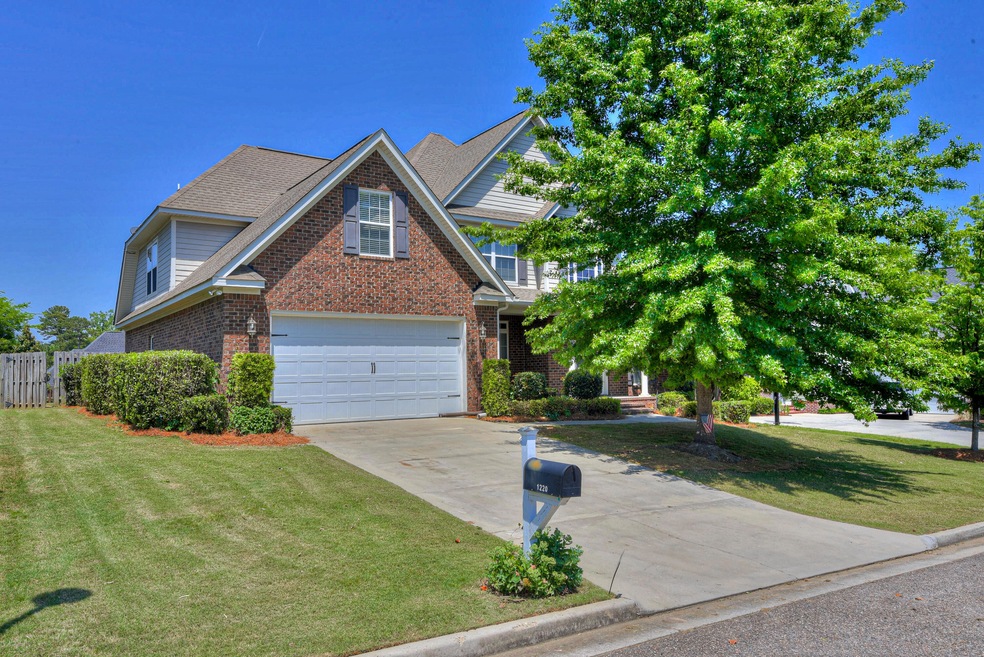 1220 Sumter Landing Ln