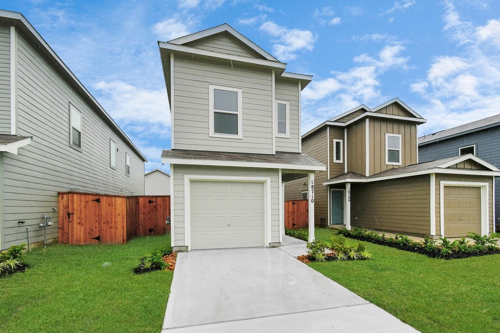 For Rent $1,950/month • Co-Listing Agent