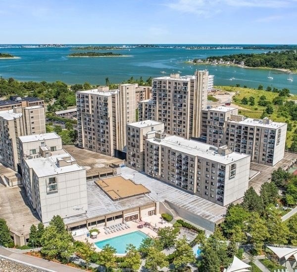 73 Broad Reach unit T77C, Weymouth, MA 02191 - photo 1