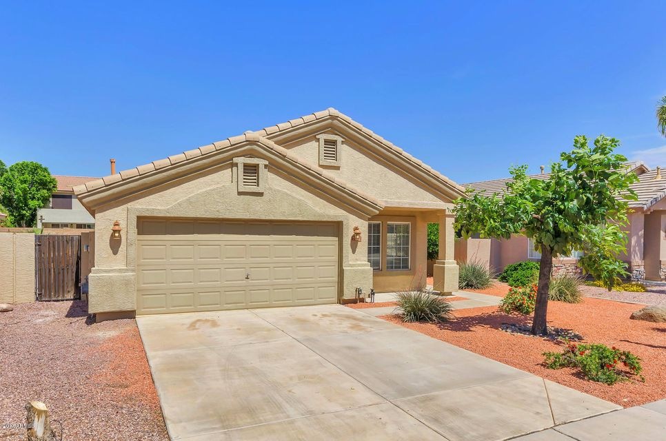 7922 W Albert Ln-large-002-14-Front Exte