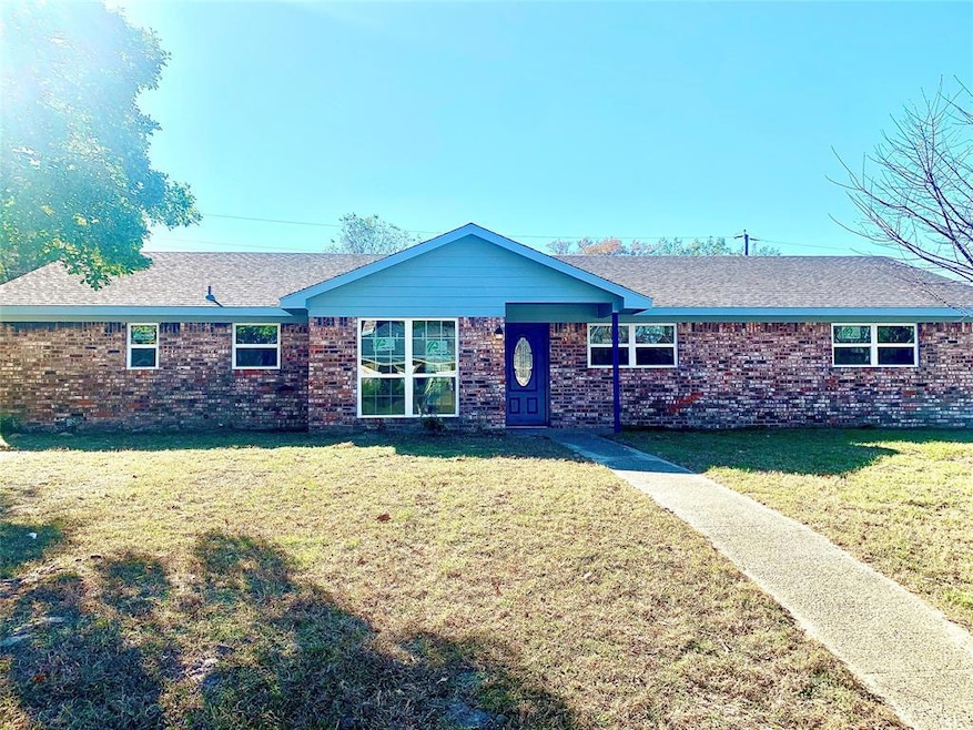 625 Joel Dr, Tyler, TX 75703 - photo 1