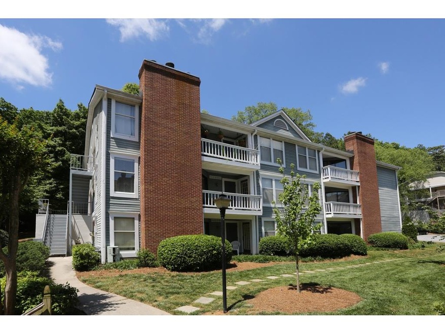Keys Lake is a wonderful condo community in Brookh