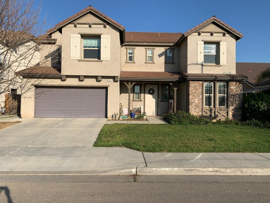 2842 N Dee Ann Ave, Fresno, CA 93727 - photo 1
