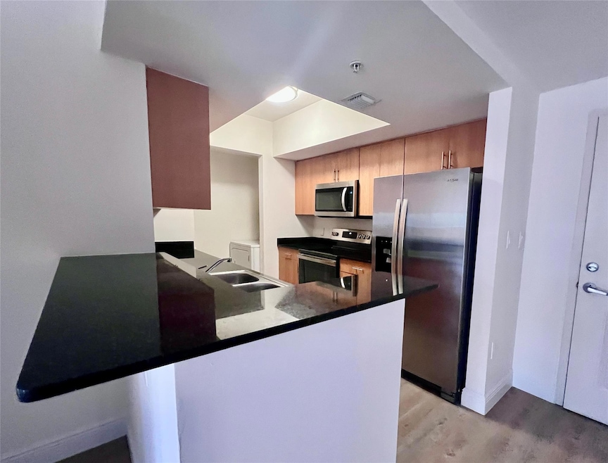 9357 SW 77th Ave unit 57-311, Miami, FL 33156 - photo 1