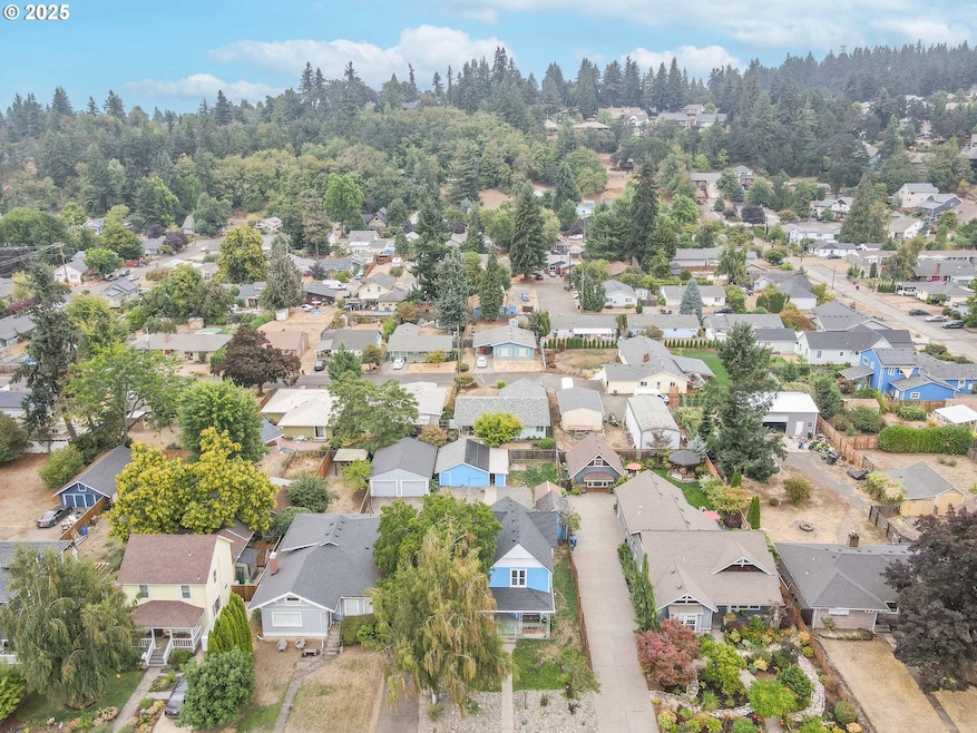 601 S Water St, Silverton, OR 97381 - photo 1