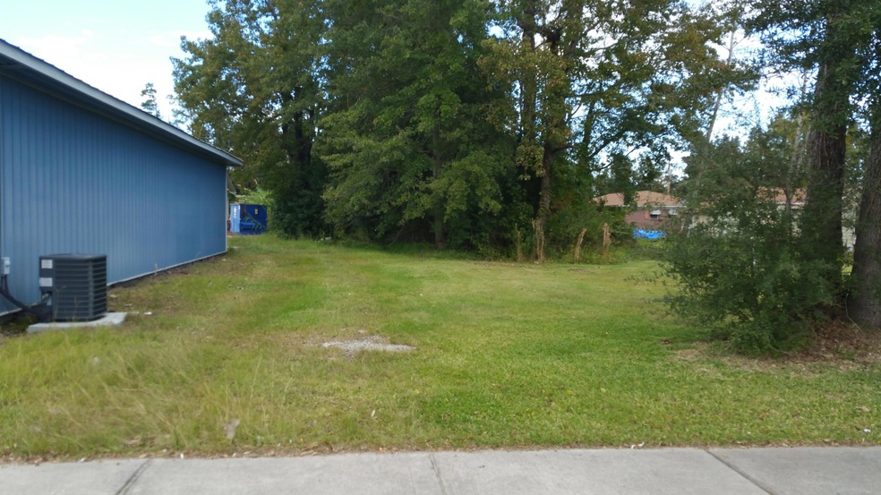 0 Main St - Front to Back