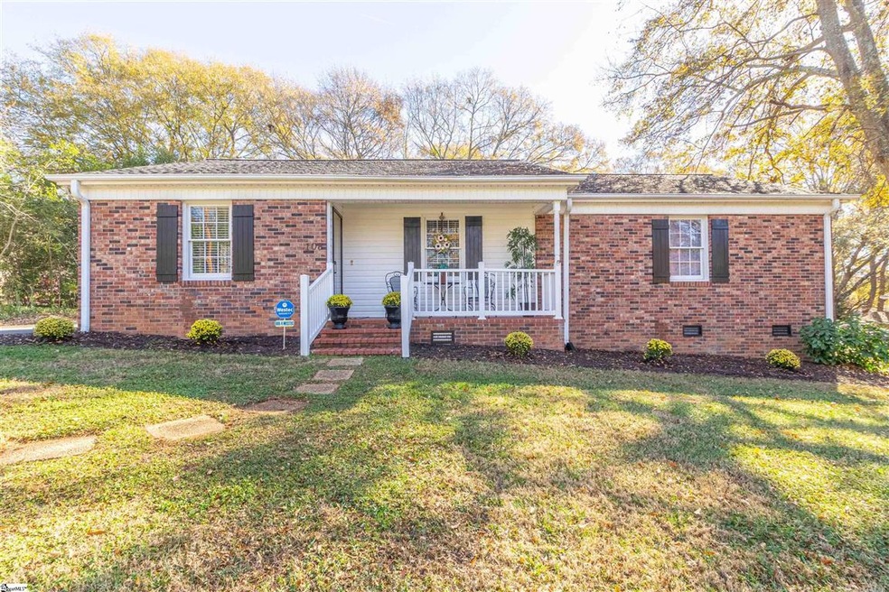 108 Maple Dr, Inman, SC 29349 - photo 1