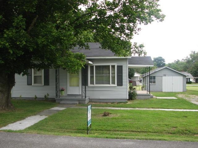 108 S Saltsman Dr, Hopkinsville, KY 42240 - photo 1