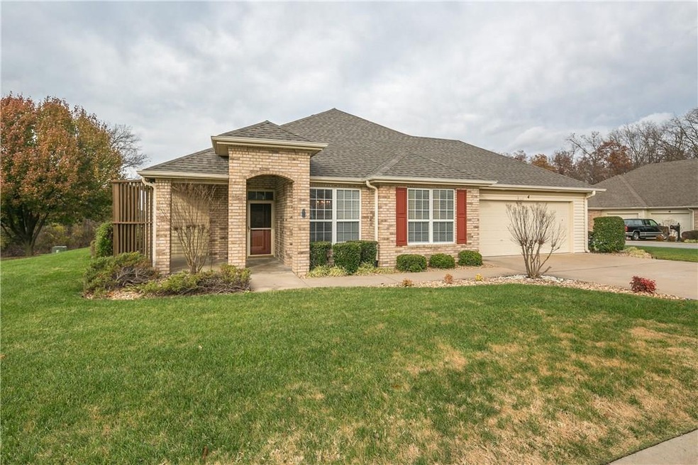 4 Brighton Ln, Bella Vista, AR 72715 - photo 1