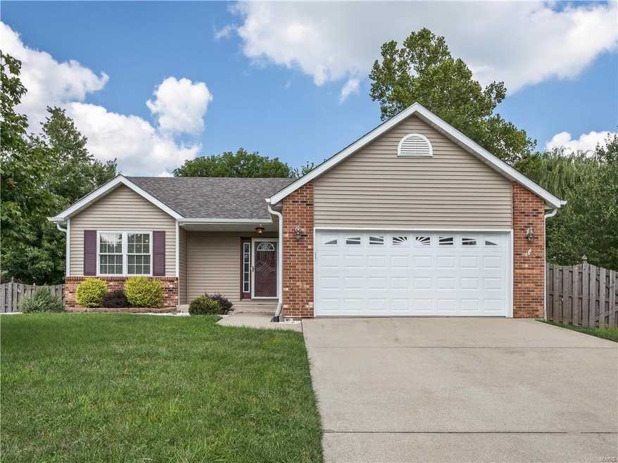 805 Woodland Dr, Maryville, IL 62062 - photo 1