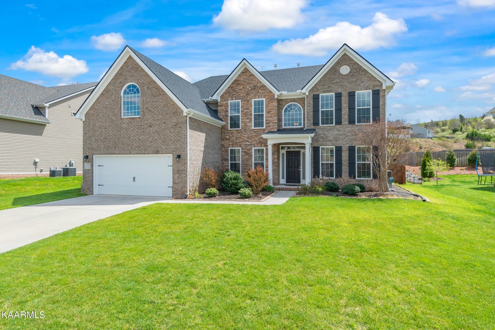 12326 Turkey Crossing Ln, Knoxville, TN 37932 - photo 1