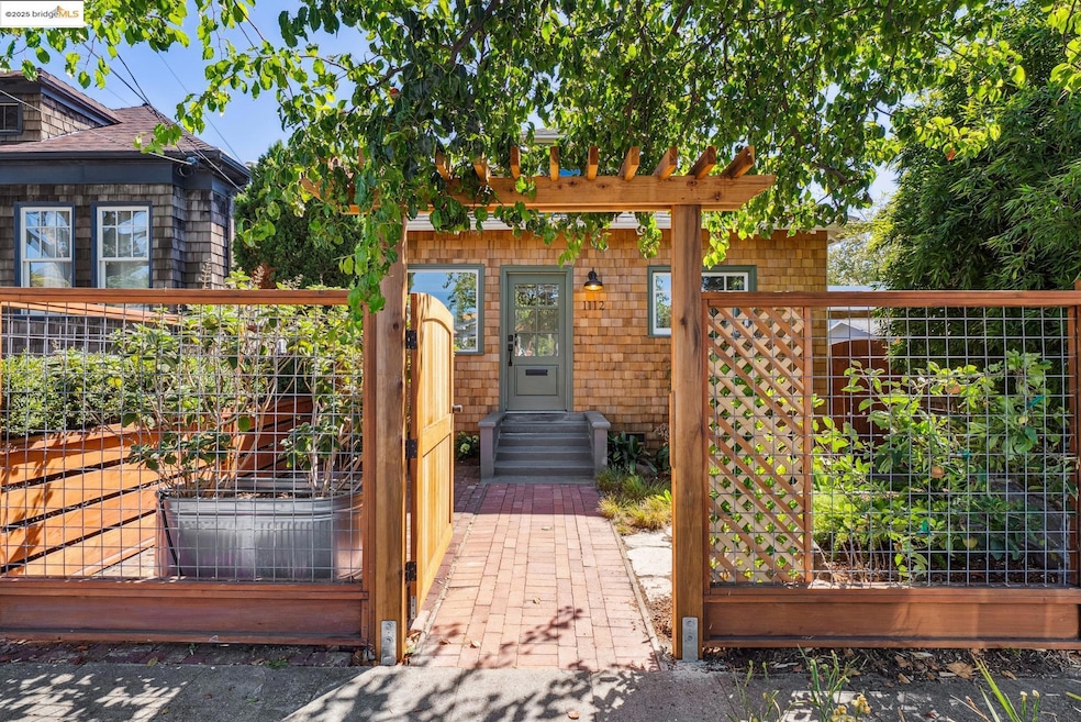 1112 Ward St, Berkeley, CA 94702 - photo 1