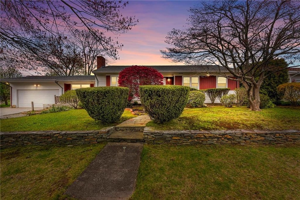 11 Mulberry Cir, Johnston, RI 02919 - photo 1