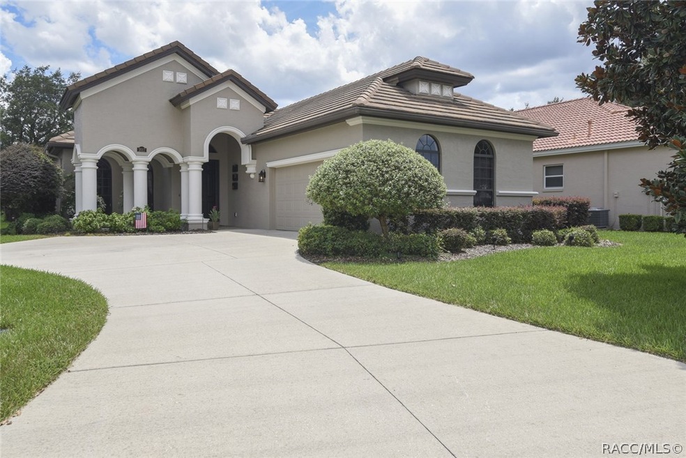 Welcome to 2017 N Lakecrest Loop in Terra Vista @