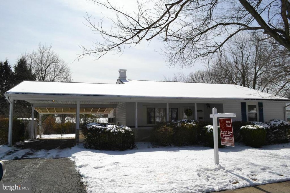 135 E Timonium Rd, Lutherville Timonium, MD 21093 - photo 1