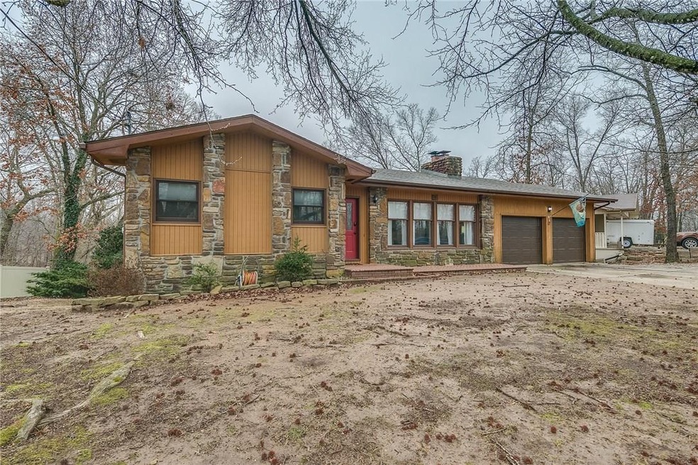 17 Enfield Dr, Bella Vista, AR 72715 - photo 1