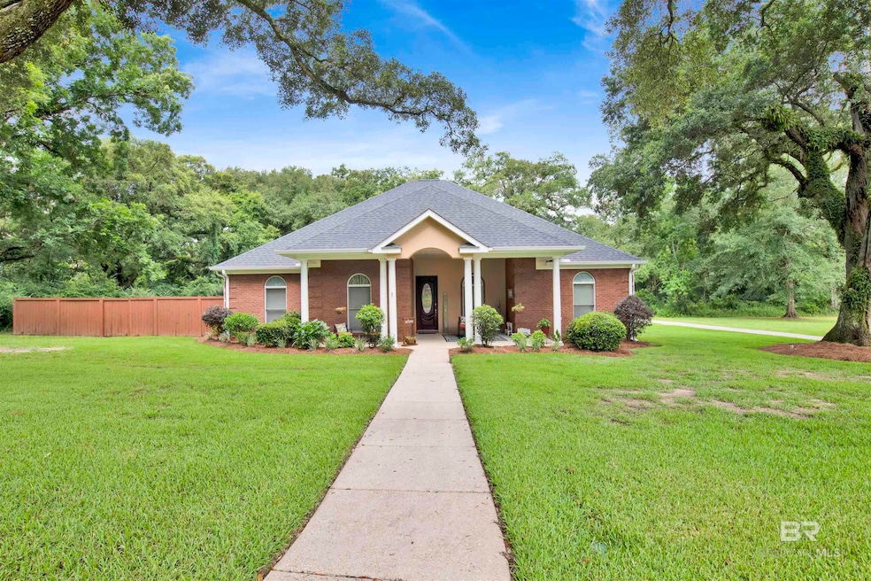 View of front of home featuring a front lawn