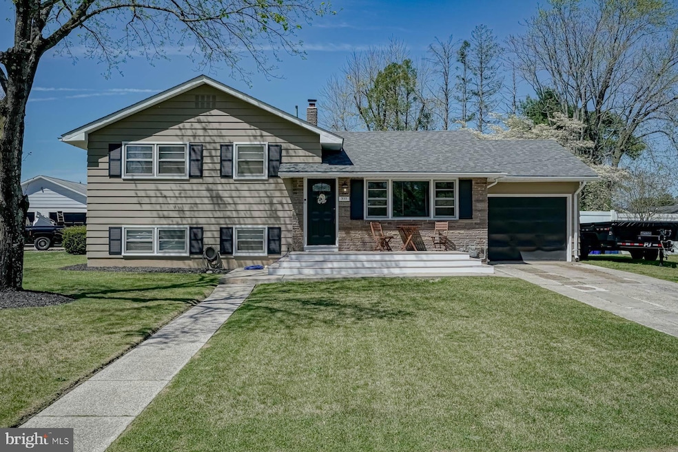 355 Lakeview Dr, Hammonton, NJ 08037 - photo 1