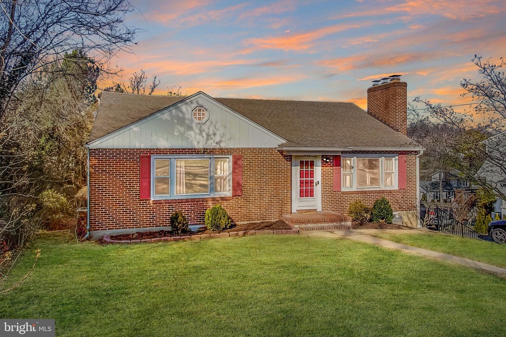 1206 Francis Ave, Halethorpe, MD 21227 - photo 1