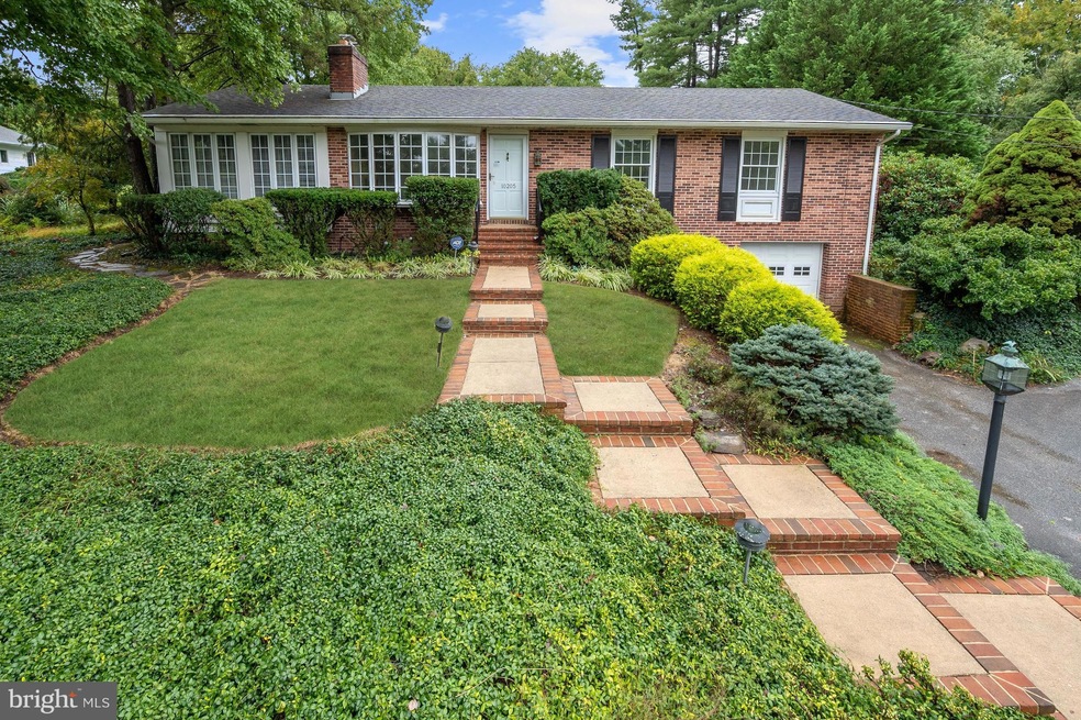 10205 Donleigh Dr, Columbia, MD 21046 - photo 1