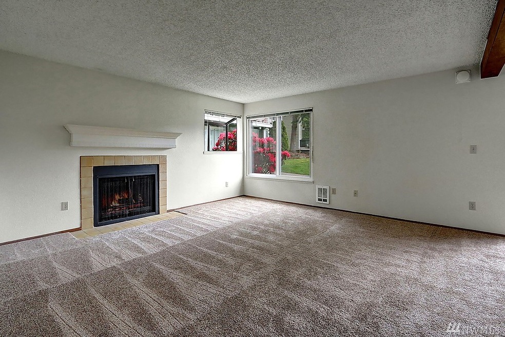 22222 24th Ave S unit C18, Des Moines, WA 98198 - photo 1