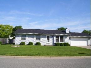 2000 W Jonathon Dr, Appleton, WI 54914 - photo 1