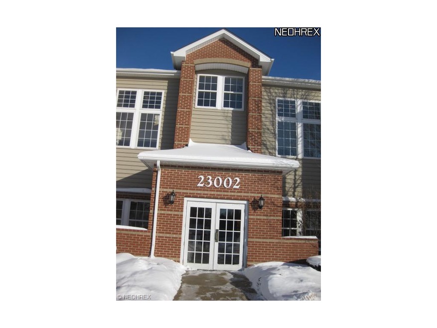 Two bedroom, ranch style condo, pets allowed, elev
