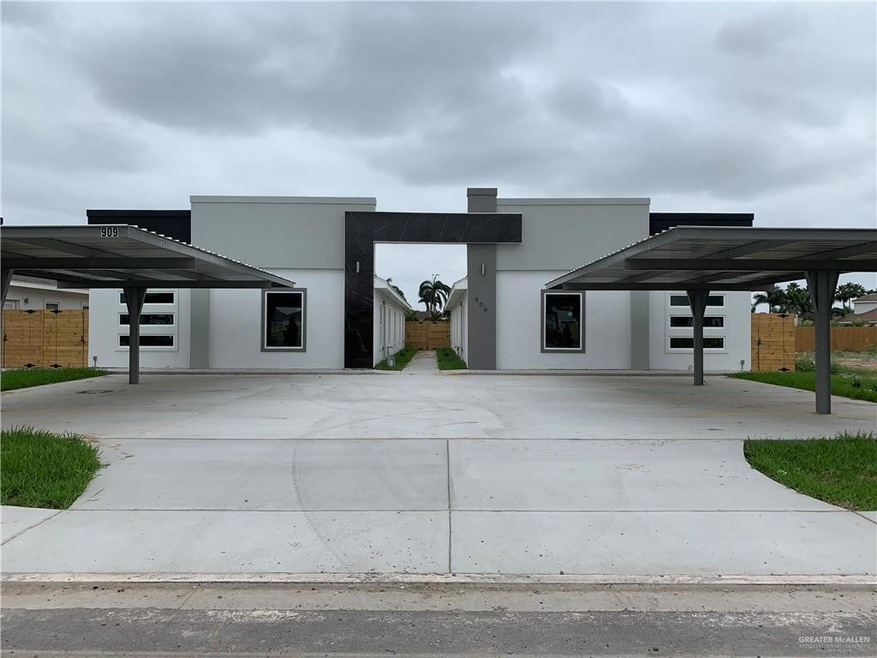 1415 S Flag St unit 3, Pharr, TX 78577 - photo 1