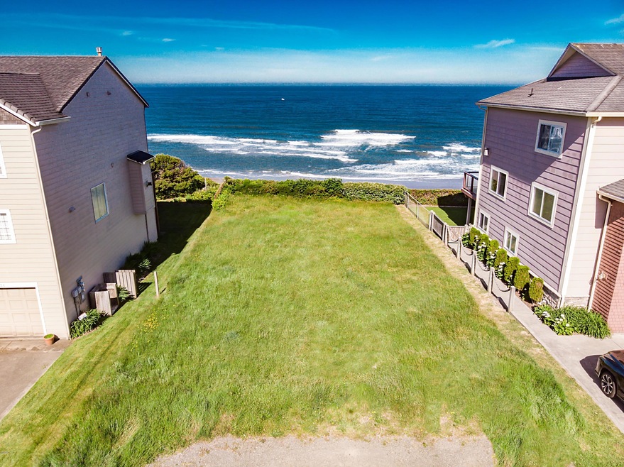 1417 SW Coast Ave, Lincoln City, OR 97367 - photo 1