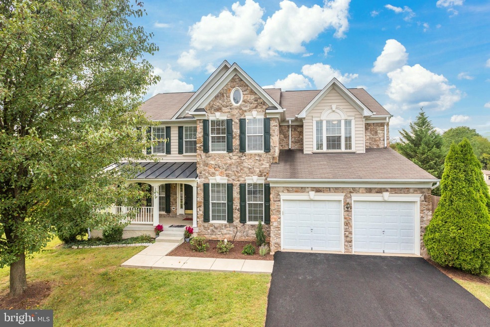 22151 Winter Lake Ct, Ashburn, VA 20148 - photo 1