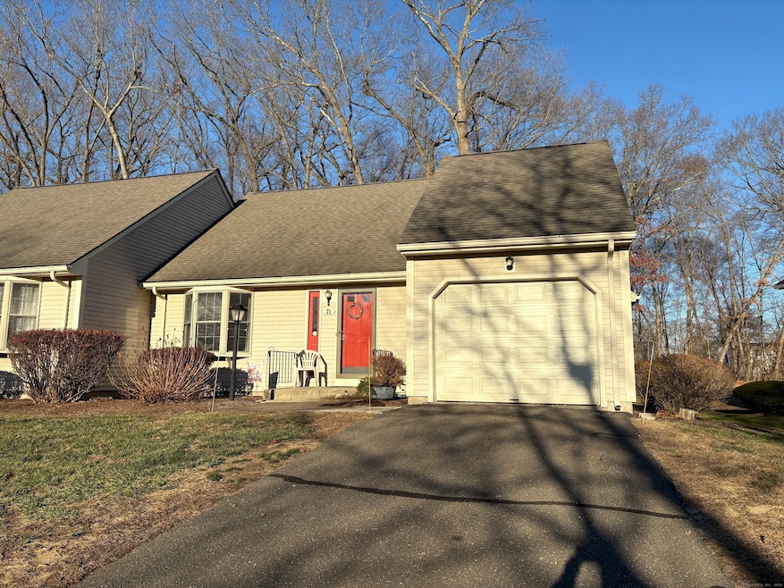 71 Carriage House unit 71, Enfield, CT 06082 - photo 1