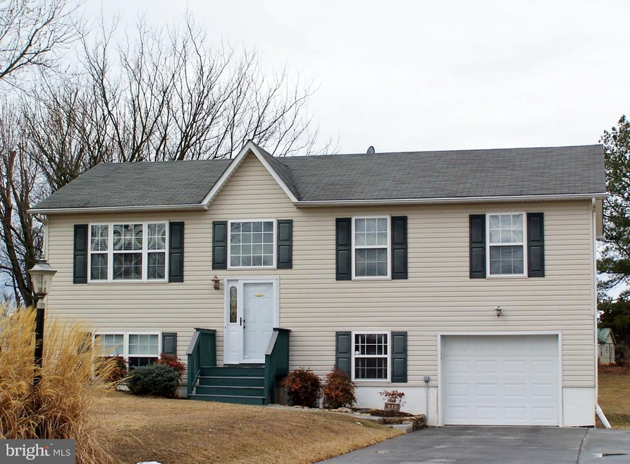 109 Whitfield Cir, Stephens City, VA 22655 - photo 1