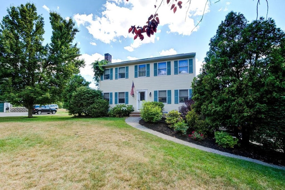 42 Bridge St, Salem, NH 03079 - photo 1