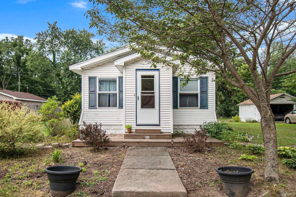 1811 York St, Elkhart, IN 46516 - photo 1