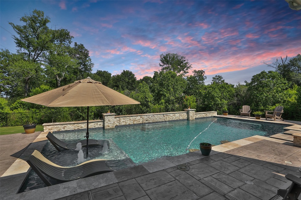 31110 Wild Pecan Dr, Tomball, TX 77375 - photo 1