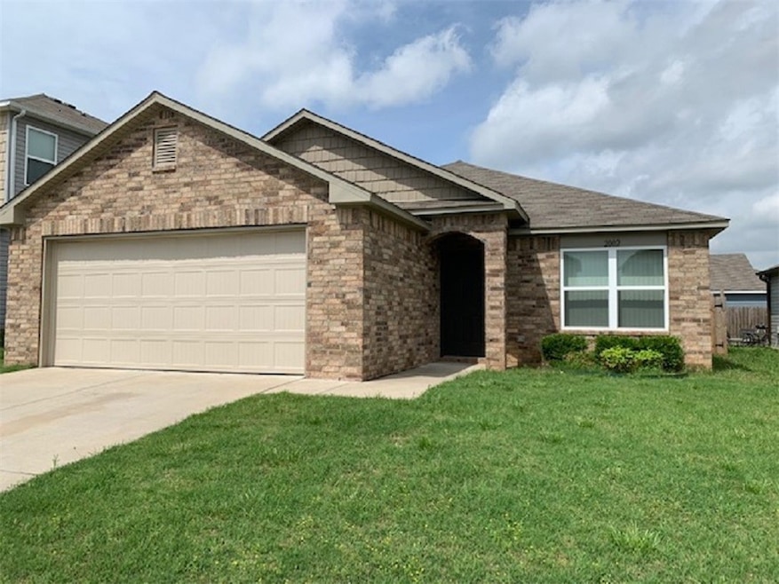 2002 S B Place, Rogers, AR 72758 - photo 1