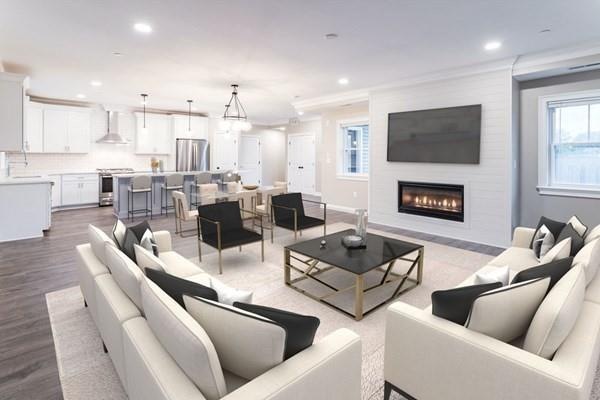 27 Middle St unit 2, Waltham, MA 02451 - photo 1