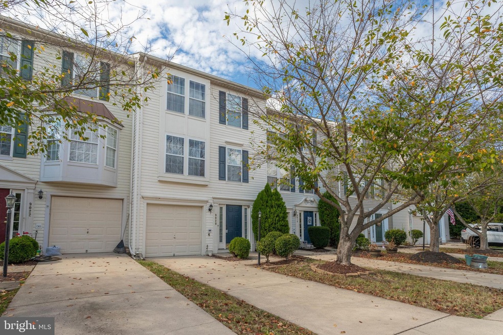 9020 Falcon Glen Ct, Bristow, VA 20136 - photo 1