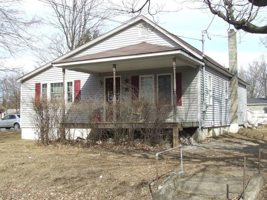 1140 N 5th St, Stroudsburg, PA 18360 - photo 1