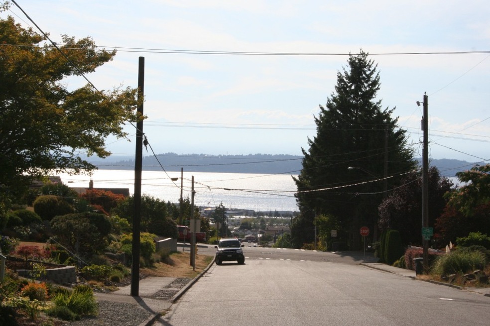 933 Maple St, Edmonds, WA 98020 - photo 1